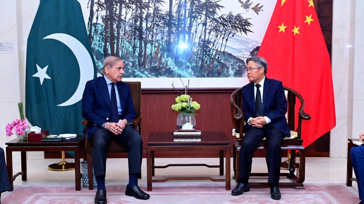 巴基斯坦总理:分离武装分子袭击旨在破坏中巴经济走廊项目