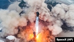 资料照片：SpaceX公司从美国德克萨斯州发射星舰火箭进行试飞。(2024年6月6日)