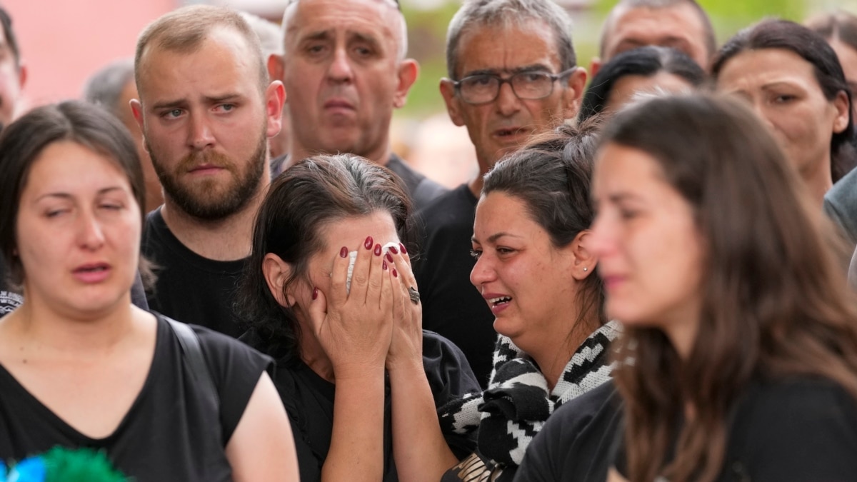 Burials Held For Several Victims Of Mass Shootings In Serbia