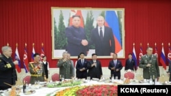 Встреча Сергея Шойгу и Ким Чен Ына в Пхеньяне, июль 2023 года (фото: KCNA via REUTERS)