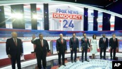 8月23日登场的美国共和党总统参选人首场辩论会.