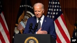 Presiden Joe Biden berpidato di sebuah acara peringatan 60 tahun Undang-Undang Hak Sipil, 29 Juli 2024. (Foto: AP)