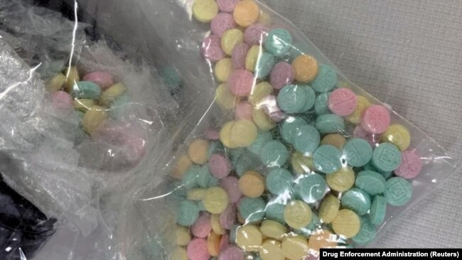 뉴욕 경찰이 불법 마약 단속 중 적발한 펜타닐 알약. (자료사사진)