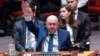 24일 바실리 네벤자 유엔주재 러시아대사가 유엔 안전보장이사회에서 핵무기 우주 배치 금지 결의안에 거부권을 행사하고 있다.