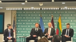 爱沙尼亚外交部长马尔古斯·查赫克纳（Margus Tsahkna）、拉脱维亚外交部长克里什亚尼斯·卡林什（Krisjanis Karins）、立陶宛外交部长加布里埃乌斯·兰茨贝尔吉斯（Gabrielius Landsbergis）3月25日在哈德逊研究所讨论支持乌克兰的意义。