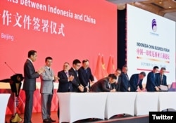 Presiden Joko Widodo saat menghadiri Forum Bisnis Indonesia-Republik Rakyat China di China World Hotel, Beijing, 17 Oktober 2023. (Twitter/@jokowi)
