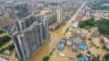 中國廣東省清遠市遭洪水襲擊街道房屋淹水。 （2024年4月22日）