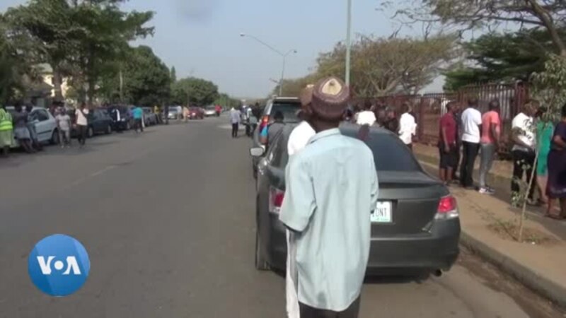 Les Nigérians jugent le bilan de Buhari qui s'apprête à quitter le pouvoir