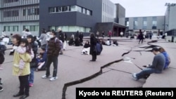 1일 일본 이시카와현 와지마시 지진 피해 현장 도로가 균열돼 있다. (교도통신 제공)