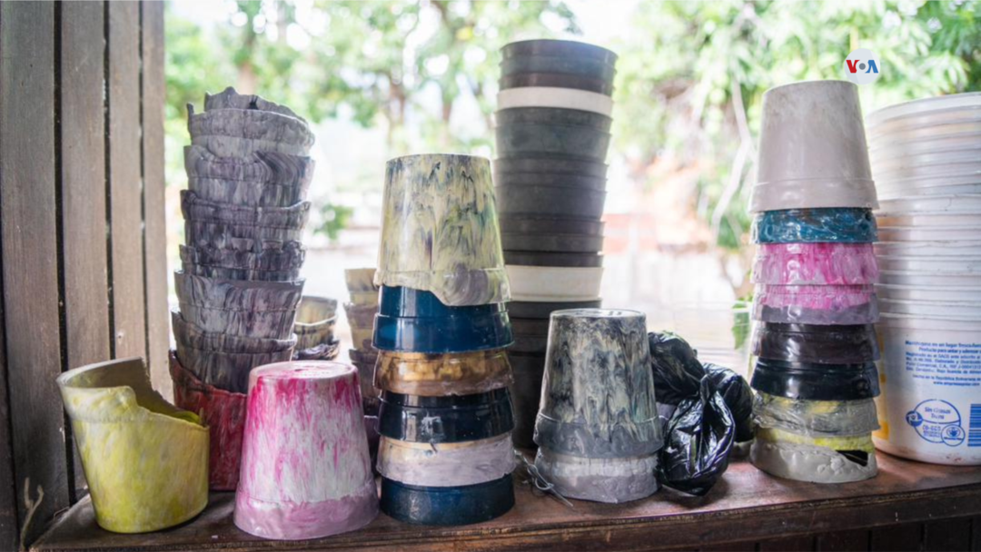 En el taller se trabaja con la filosofía de que “en la naturaleza no existe basura”.