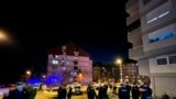 Banja Luka, Bosna i Hercegovina, Policija ispred kancelarije Transparency Internationala nakon navodnog napada na aktiviste, 18.03.2023.