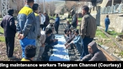 کارگران اعتصابی خط و ابنیه فنی راه آهن در منطقه لرستان