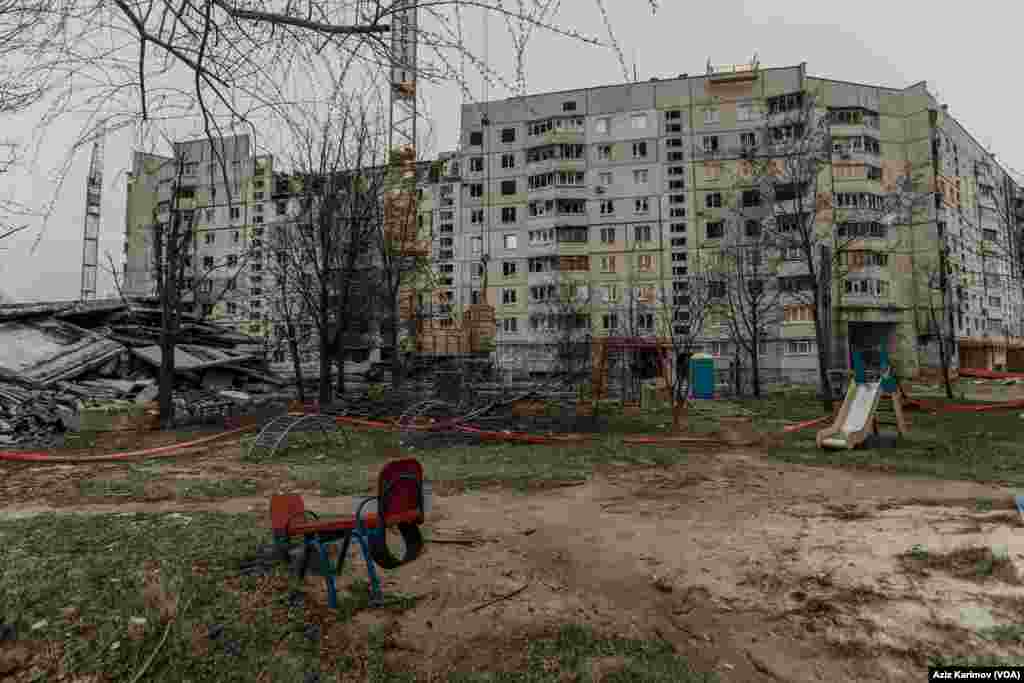 Ukraynanın Xarkiv vilayətinin&nbsp;Saltivka qəsəbəsində Rusiya ordusunun hücumu nəticəsində dağıdılmış yaşayış binası