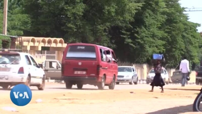 La tension ne baisse pas entre Niamey et Paris