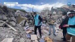 Diyanet Enkazdan Çıkan Kutsal Kitapları Topluyor 