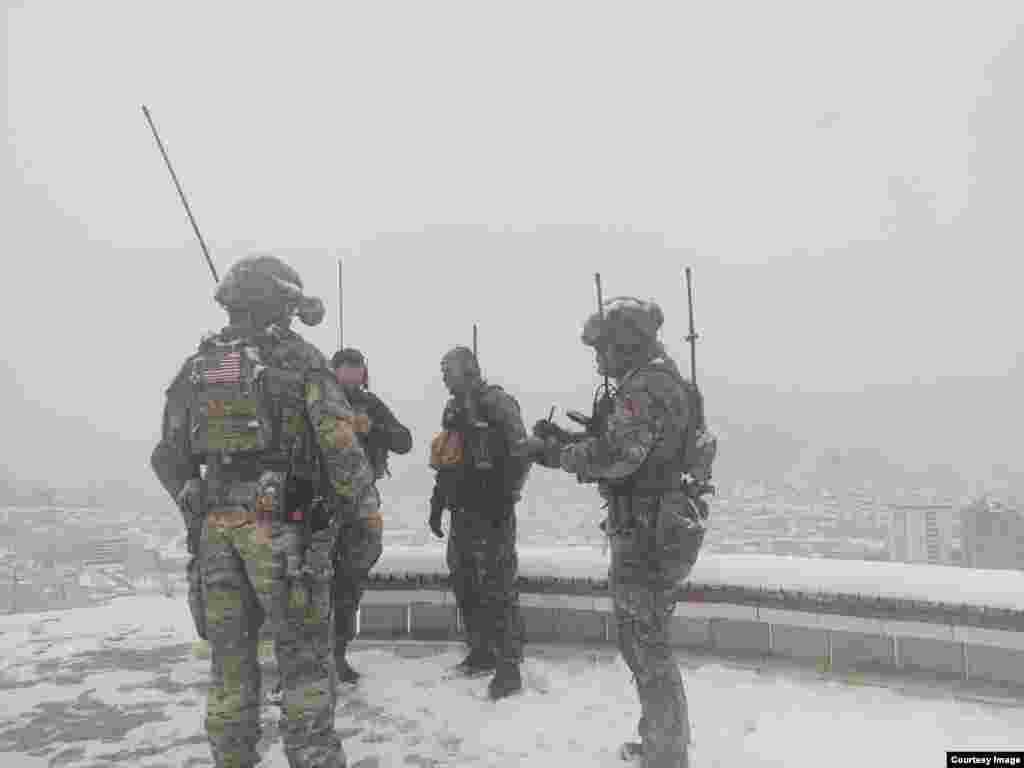 JTAC timovi sastoje se od posebno obučenih pripadnika koji usmjeravaju dejstvo borbenih letjelica. (Foto: Ambasada SAD)