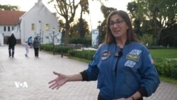 Esmangera Amerîkî Jin Û Keçên Afrîka Başûr li Ser Zanist Û Zanînê Perwerde Dike