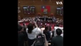 台湾立法院在讨论改革法案时爆发冲突
