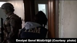 튀르키예 당국 요원들이 쿠르드노동자당(PKK) 대응 작전을 진행하고 있다. (자료사진)