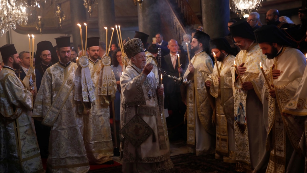 In photos: Orthodox Easter throughout the world