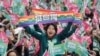 台湾民进党支持者在台北集会支持民进党总统候选人赖清德。（2023年12月3日）