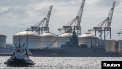 La fragata de la Armada rusa Gorshkov vista en el puerto de Ciudad del Cabo, en Sudáfrica, el 15 de febrero de 2023.