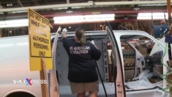 Các ứng viên tổng thống Mỹ tranh cãi xem ai tốt hơn cho nền kinh tế