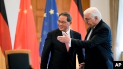 德国总统弗兰克-瓦尔特·施泰因迈尔欢迎中国总理李强访问柏林。（2023年6月19日）