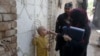 Gunmen Kill 2 Pakistani Policemen Guarding Polio Vaccinators