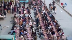 په پېښور کې د خیرښېګړې تنظیمونه مسافرو او مزدورانو ته ویړیا روژه ماتی ورکوي