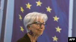 Presiden Bank Sentral Eropa Christine Lagarde hadir dalam konferensi pers di Frankfurt am Main, Jerman, pada 4 Mei 2023. (Foto: AFP/Andre Pain)