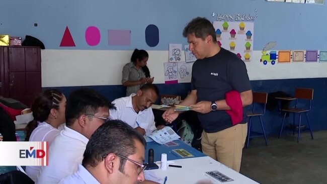 Secretario General de la OEA verifica proceso electoral en Guatemala