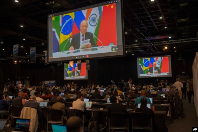 Rusya Cumhurbaşkanı Putin, Güney Afrika'da düzenlenen BRICS zirvesine video konferansla katıldı