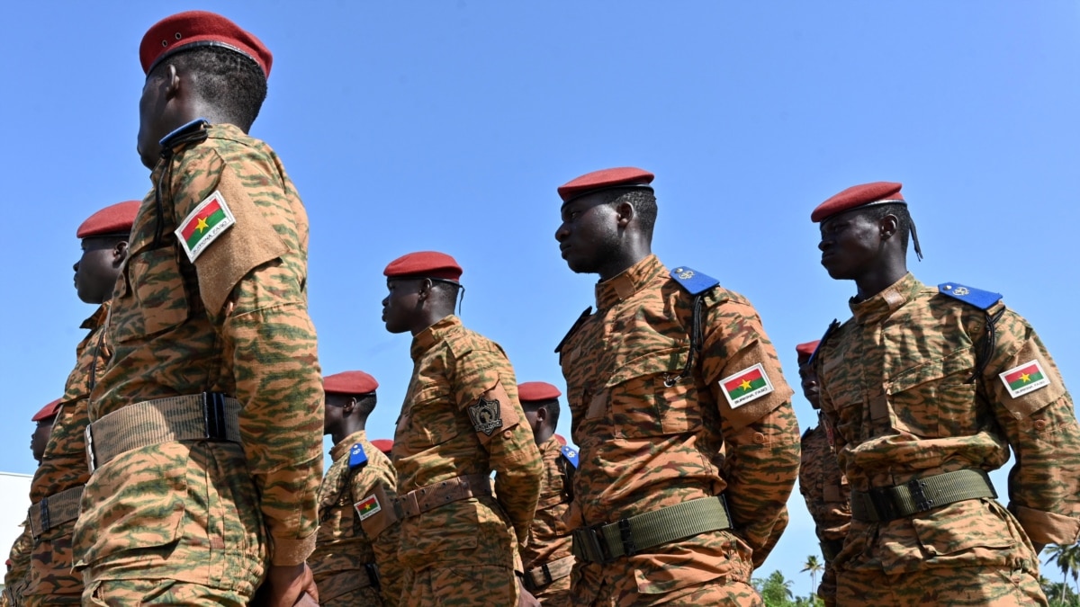 suspected-jihadists-kill-33-burkina-faso-troops-army-says