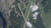 Na satelitskom snimku Planet Labsa vidi se aerodrom "Princeza Olga" u Pskovu, Rusija, 31. augusta 2023. Analiza AP-a je pokazala da su u napadu dronova uništena dva aviona.