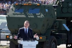 FILE - Presiden Polandia Andrzej Duda saat membuka parade militer besar-besaran untuk merayakan Hari Tentara Polandia di Warsawa, Polandia, Selasa, 15 Agustus 2023. (AP/Czarek Sokolowski)