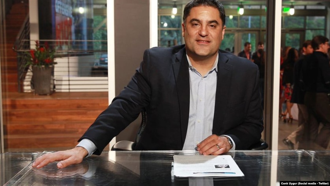 İstanbul doğumlu 53 yaşındaki Cenk Uygur ABD’de başkan aday adayı olduğunu açıklayan ilk Türk asıllı Amerikalı oldu.