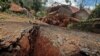 Tanah di Desa Cibedug, Kecamatan Rongga, Kabupaten Bandung Barat, terlihat merekah sehingga menyebabkan sejumlah bangunan rusak dan ratusan orang mengungsi. (Foto: BPBD Jawa Barat)