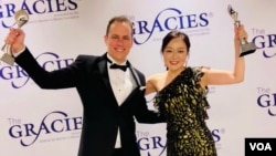 Arturo Martinez (left) and Euna Lee (right) at the 49th Gracie Awards on May 21. 