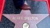 Artis Country Blake Shelton Dapat Bintang di Hollywood Walk of Fame