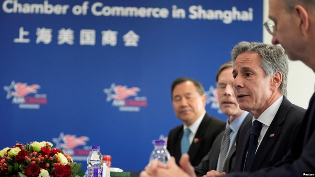 美国国务卿布林肯在上海与上海美国商会的企业家们座谈。（2024年4月25日）