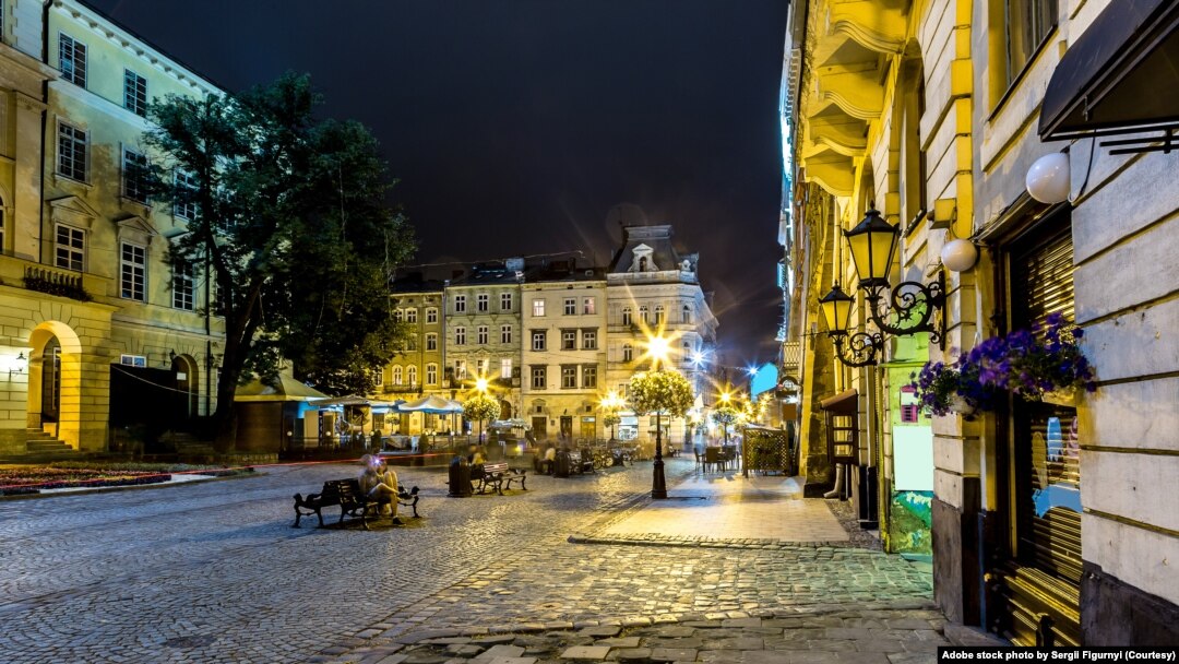 Trg Rinok, istorijski i turistički centar Laviva, Ukrajina, 23.12.2015..