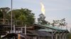 Petroecuador evacua personal tras intento de toma en instalaciones de la Amazonia