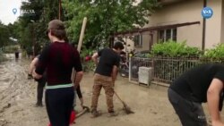 İtalya’da sel sonrası kasabalar çamur içinde kaldı 