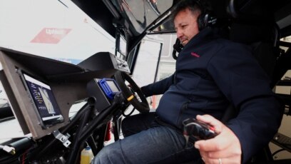 Quiz - Airbus Truck Fitted with Airplane Controls to Test Self-taxiing