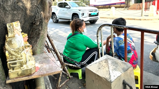 Sithet Khmer Circle រង្វង់ខ្មែរ: Cambodians face mounting pain from ...