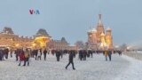 Setahun Pasca Terkena Sanksi, Moskow Mencoba Terlihat Normal
