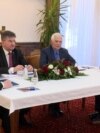 ARHIVA - Trilateralni sastanak u Ohridu: Aljbin Kurti, Miroslav Lajčak, Žozep Borelj, Aleksandar Vučić (s leva), 18. mart 2023. (Foto: Pres služba predsednika Srbije)