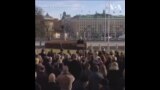 北约旗帜在瑞典议会大厦外升起