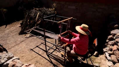 Traditional Work of Aymara Women in Danger of Disappearing